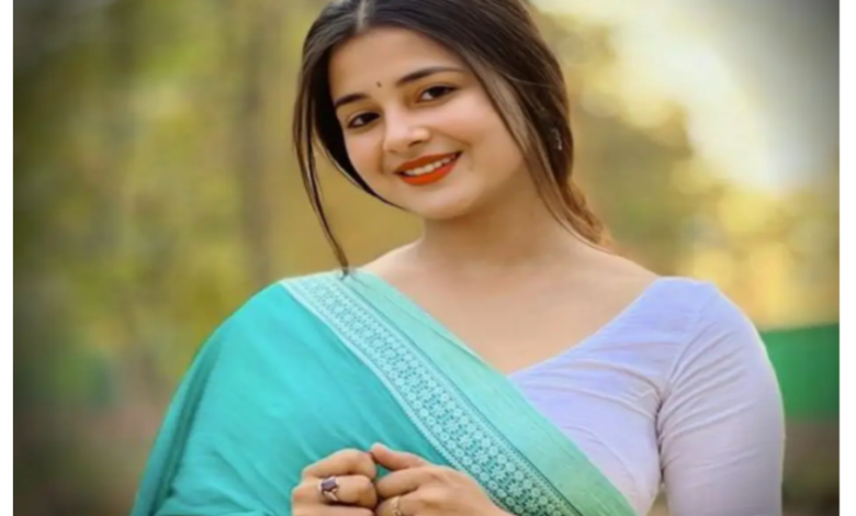 শাড়ি পড়া মেয়েদের পিকচার